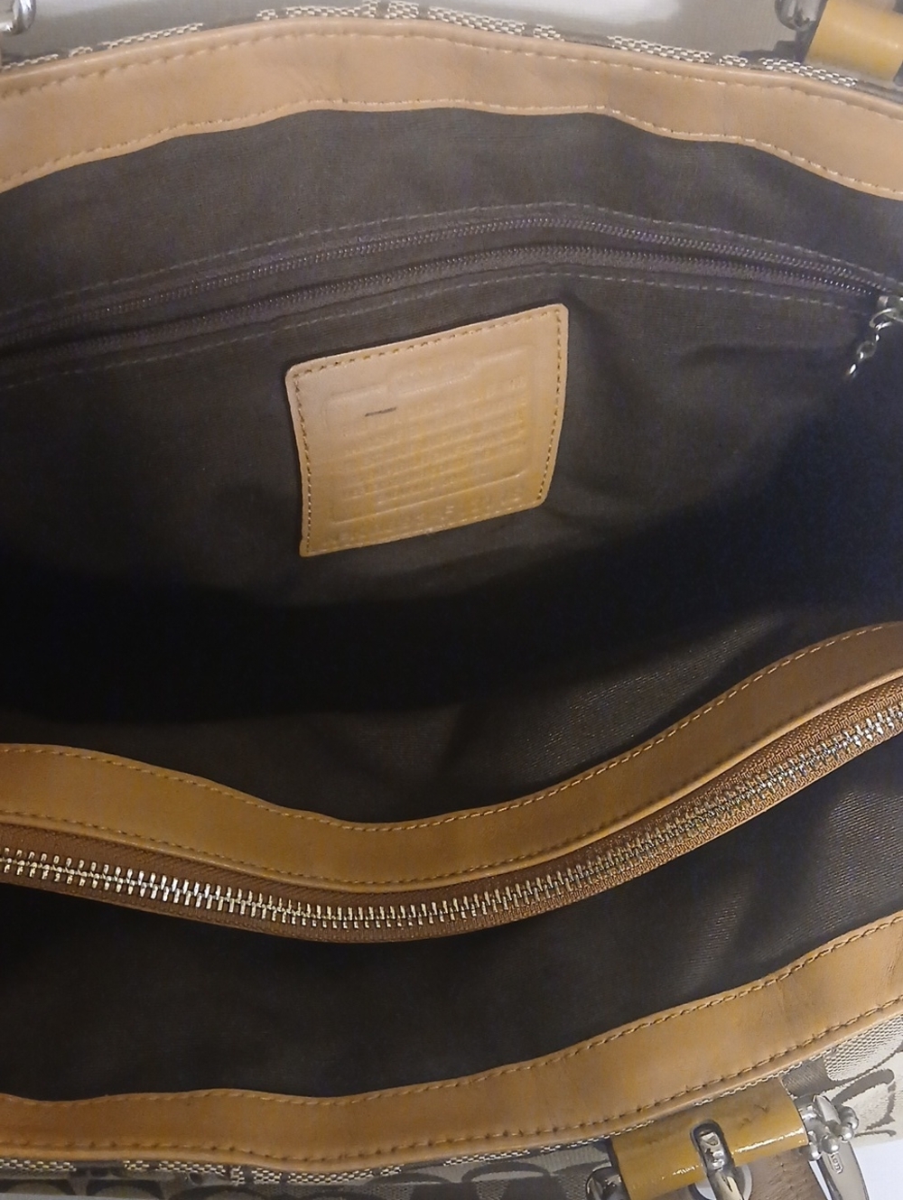 Classic Coach Soho Signature Canvas Tote With Matching New With Tag Wallet - Picture 5 of 10